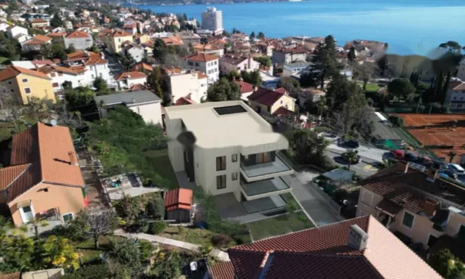 Недвижимость Трехкомнатная квартира в центре: 1