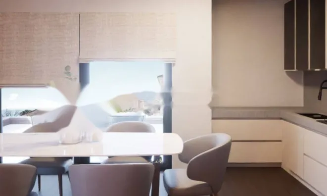 Недвижимость Трехкомнатная квартира в центре: 13