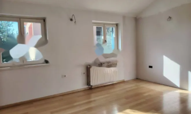 Недвижимость Семейный дом Побри, Опатия: 25