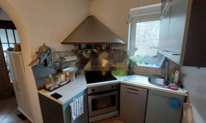 Недвижимость Трехкомнатная квартира в центре: 4