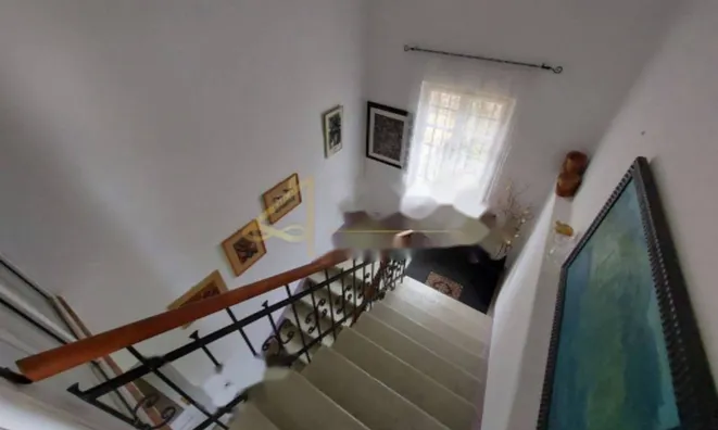 Недвижимость Трехкомнатная квартира в центре: 15