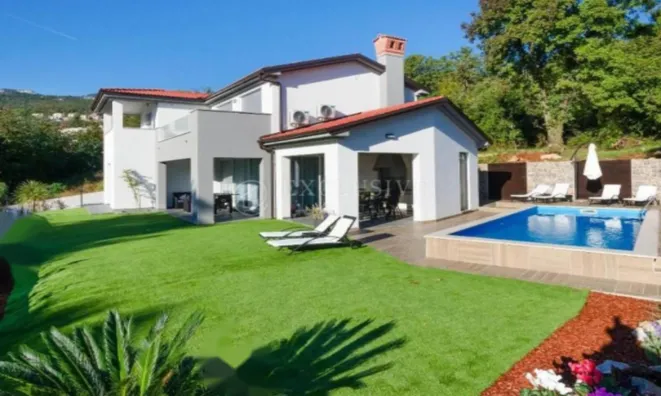 Недвижимость Семейный дом Ичичи: 1