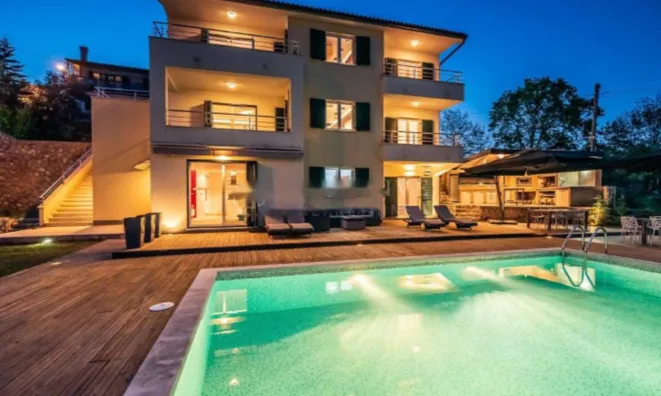 Недвижимость Семейный дом в Опатии: 2