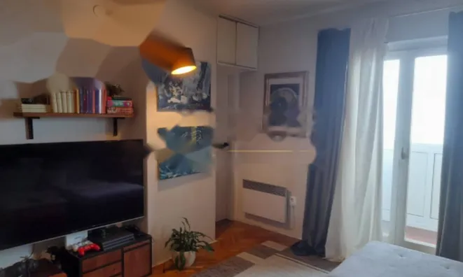 Недвижимость Трехкомнатная квартира Центр: 4