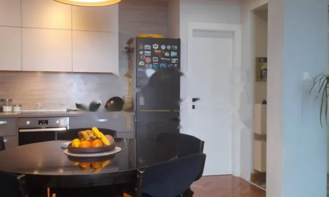 Недвижимость Трехкомнатная квартира Центр: 5