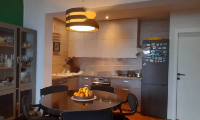 Недвижимость Трехкомнатная квартира Центр: 6