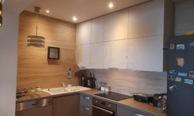 Недвижимость Трехкомнатная квартира Центр: 7