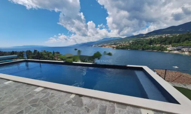 Недвижимость Трехкомнатная квартира, Центр: 14