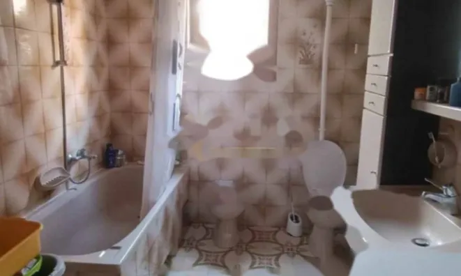 Недвижимость Четырёхкомнатная квартира Оприч: 10