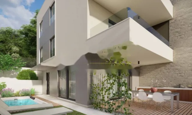 Недвижимость Четырехкомнатные апартаменты Ика: 2