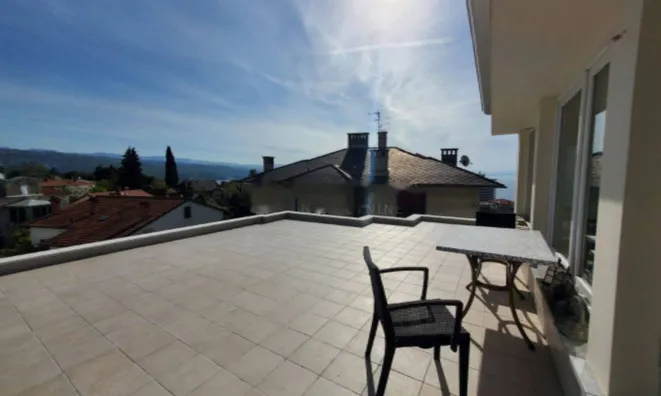 Недвижимость Четырехкомнатная квартира в центре Опатии: 4