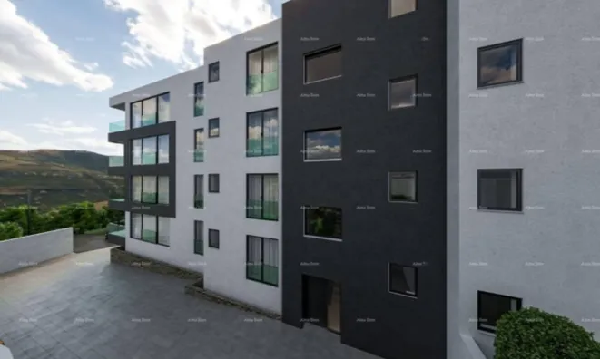 Недвижимость Двухкомнатная квартира Центр: 10