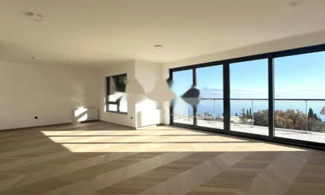 Недвижимость Трёхкомнатная квартира в центре: 2