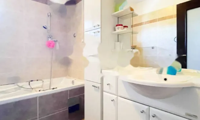 Недвижимость Дуплекс Вепринац, Опатия: 44