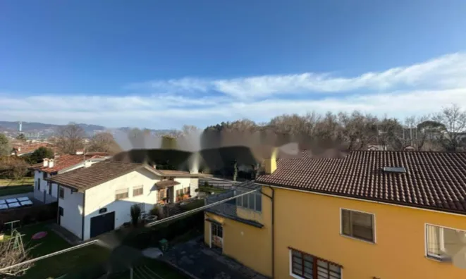 Недвижимость Трехкомнатная квартира в центре: 9