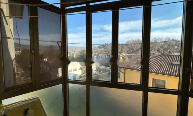 Недвижимость Трехкомнатная квартира в центре: 10