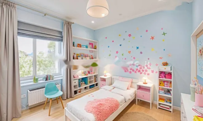 Недвижимость Трехкомнатная квартира в центре: 12