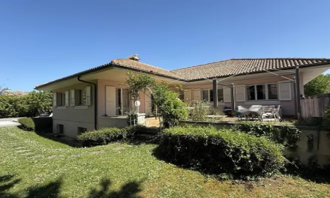 Недвижимость Single house 10 rooms: 1