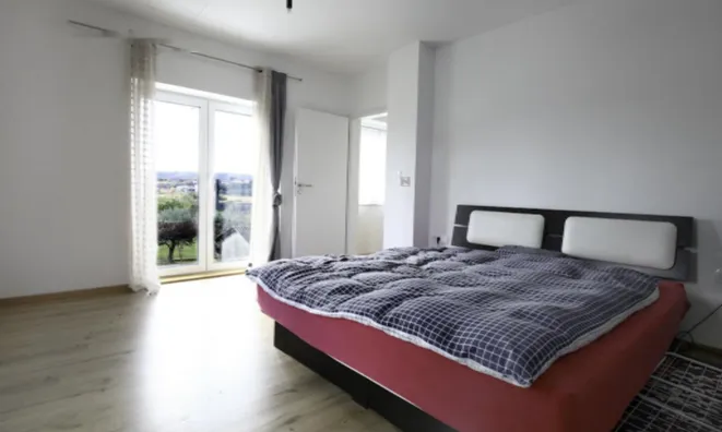 Недвижимость Дом Ново Парецаг: 11