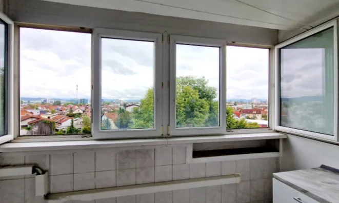 Недвижимость Квартира, 3 комнаты, Шишка: 8