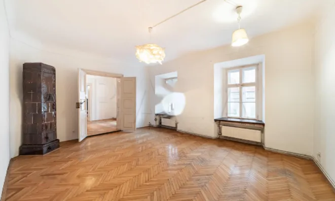 Недвижимость Четырехкомнатная квартира в центре: 5