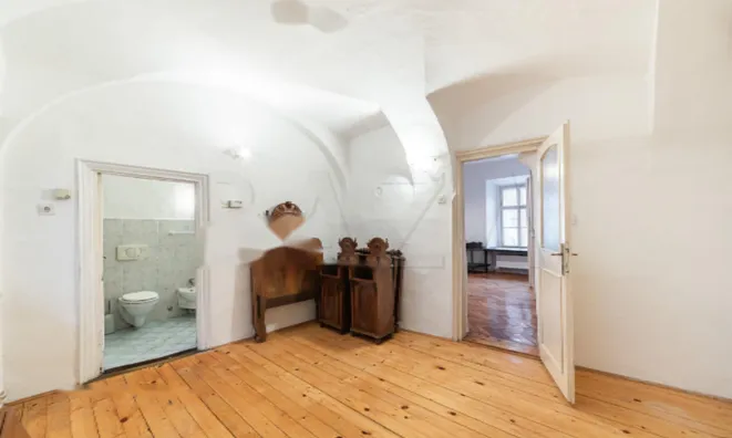 Недвижимость Четырехкомнатная квартира в центре: 11