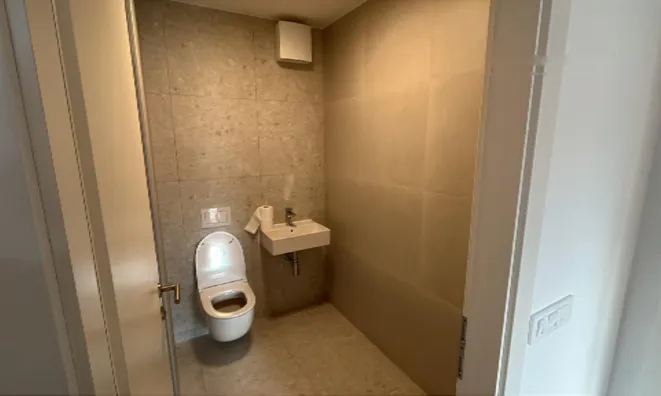 Недвижимость Квартира 4-к Новая Ежица: 4