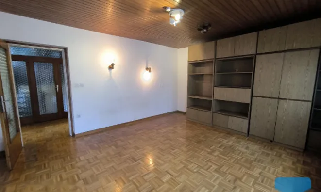 Недвижимость Трехкомнатная квартира Вич: 9