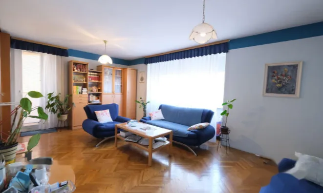 Недвижимость Квартира напротив кинотеатра: 1