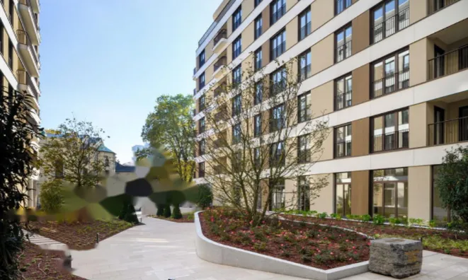 Недвижимость Двухкомнатная квартира в центре: 2