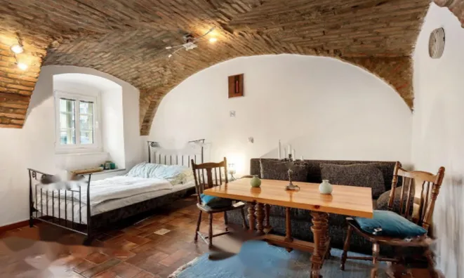 Недвижимость Однокомнатная квартира в центре: 1