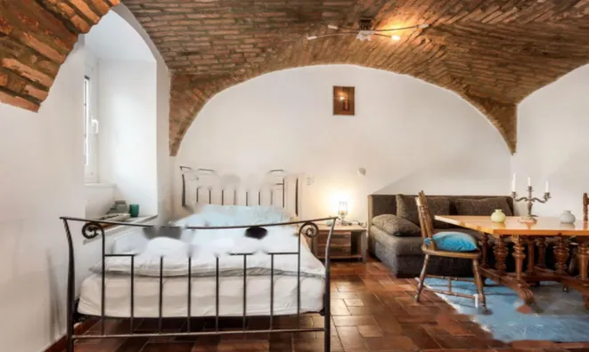 Недвижимость Однокомнатная квартира в центре: 2