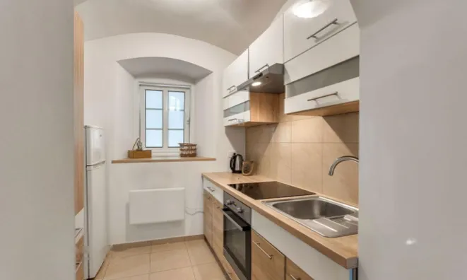 Недвижимость Однокомнатная квартира в центре: 9