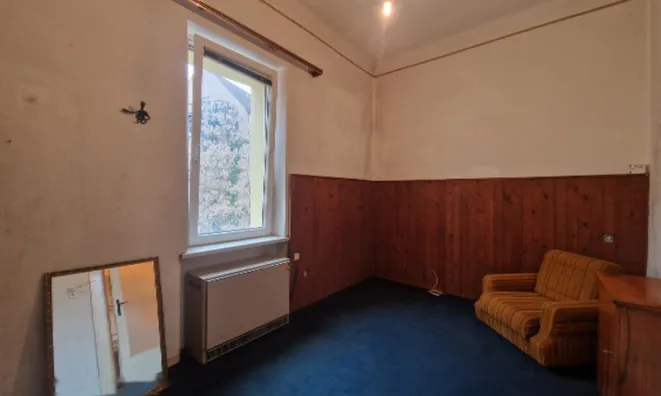 Недвижимость Двухкомнатная квартира в центре: 7