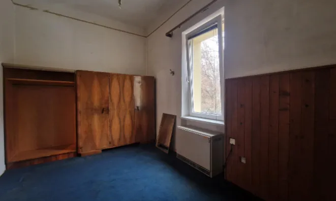 Недвижимость Двухкомнатная квартира в центре: 10