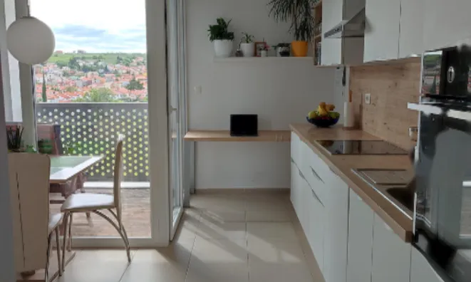 Недвижимость Трёхкомнатная квартира в Изоле: 3