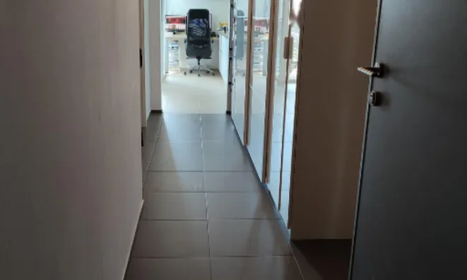 Недвижимость Трёхкомнатная квартира в Изоле: 4