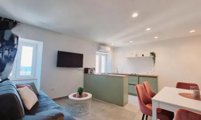 Недвижимость Квартира, 5 и более комнат Пиран: 1