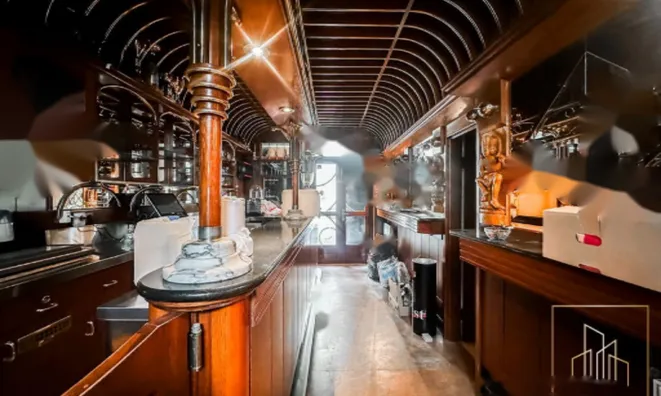 Недвижимость Коммерческое помещение Поляне: 3