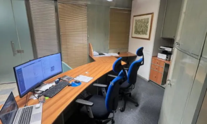 Недвижимость Офисное помещение ВТЦ Бежиград: 4