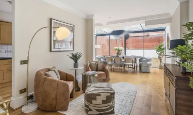 Недвижимость Flood Street: 9