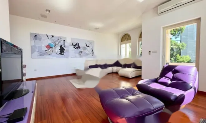 Недвижимость Трёхкомнатная квартира в Центре: 4