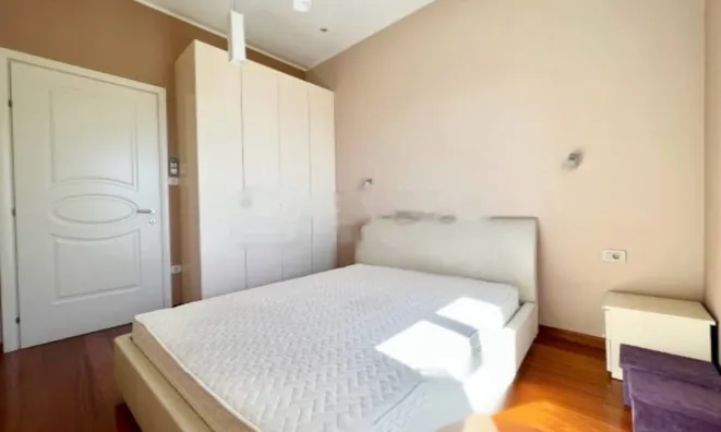 Недвижимость Трёхкомнатная квартира в Центре: 19