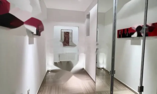 Недвижимость Трёхкомнатная квартира в Центре: 27