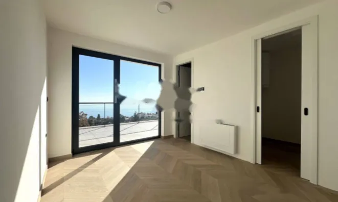 Недвижимость Трехкомнатная квартира в центре Опатии: 5