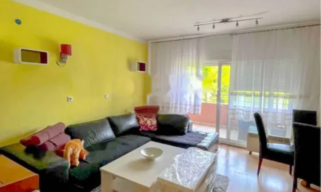 Недвижимость Трехкомнатная квартира в Побрях: 1