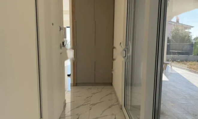 Недвижимость Трёхкомнатная квартира Побри: 5