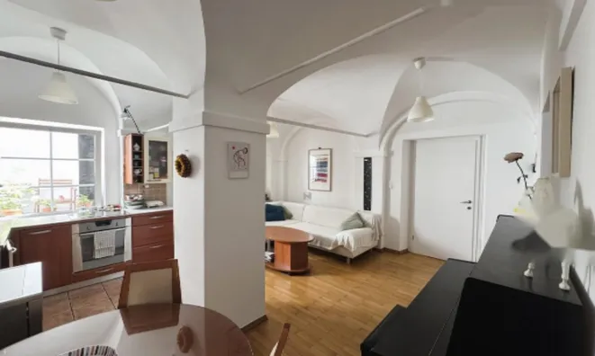 Недвижимость Квартира, 4 комнаты, Центр: 3