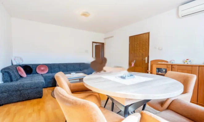 Недвижимость Четырёхкомнатная квартира Изола: 4