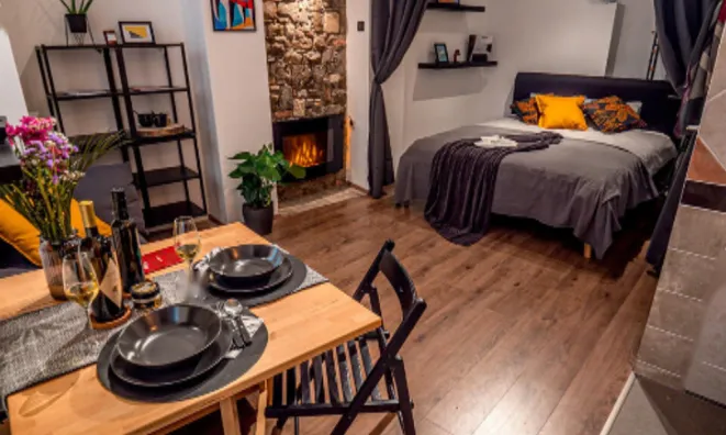 Недвижимость Квартира-студия у площади Тартини: 1